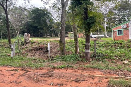 ¡Ideal terreno residencial en Caacupé!