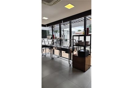 ALQUILO LOCAL COMERCIAL PRESTIGIOSA UBICACION