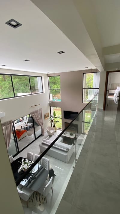 Mansion Lujo Venta Surubi-i MRA 1600m2 460m2 4 Suites Piscina Climatizada