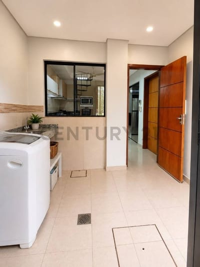 RESIDENCIA EN ALQUILER | CUARTO BARRIO – LUQUE