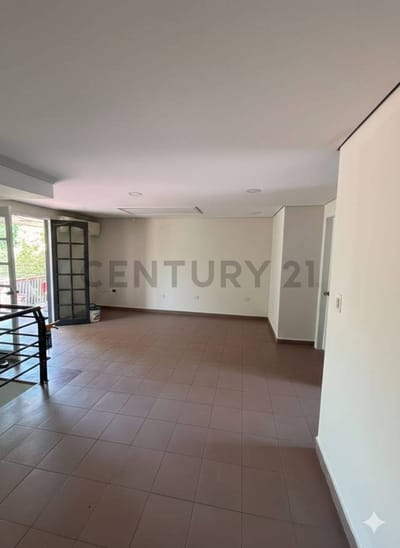 Casa de Lujo con Piscina – Palma Loma, Luque