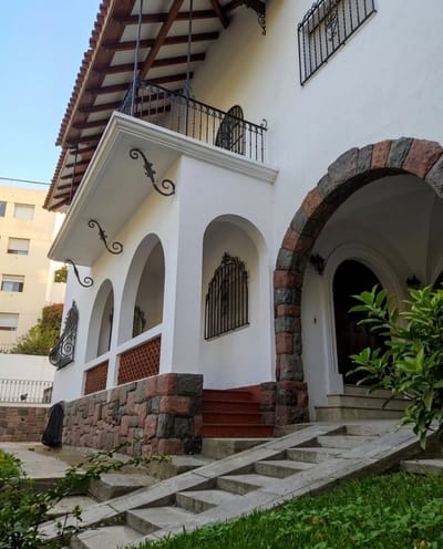 Alquiler Clínicas, Empresas, Embajadas de alto nivel