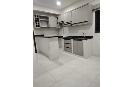 Alquilo Local comercial en Esquina