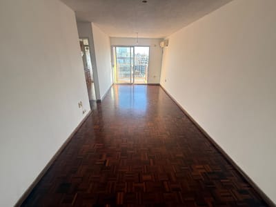 ALQUILER | Apartamento de 2 dormitorios con garage en Pocitos Nuevo