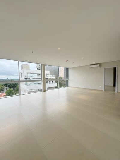 ? Exclusivo Piso Completo a Estrenar en Edificio Martinov - Amplitud y Confort en el Prestigioso Barrio Carmelitas