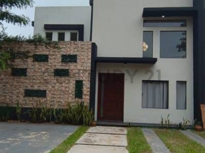 Casa en Venta en Country Montesol