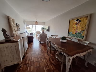 Excelente Apartamento en Alquiler en Pocitos con Gge. 3 Dormitorios + Servicio completo/escritorio.