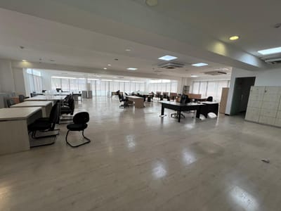 En Alquiler Oficina Corporativa - Zona Paseo La Galeria A420