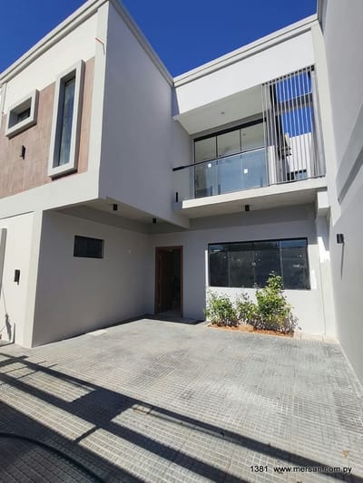 DÚPLEX A ESTRENAR 3 DORM. VILLA ADELA, LUQUE (CÓD. 1381)