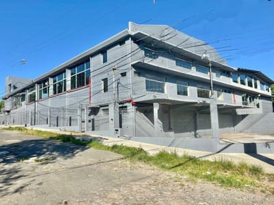 En Alquiler Depósito con Showroom y Oficina de en Asunción A480