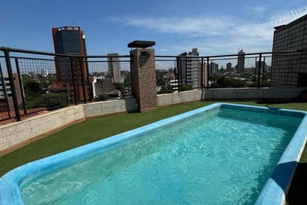 En Venta Amplio Departamento de 3 Habitaciones en Barrio Las Mercedes V260