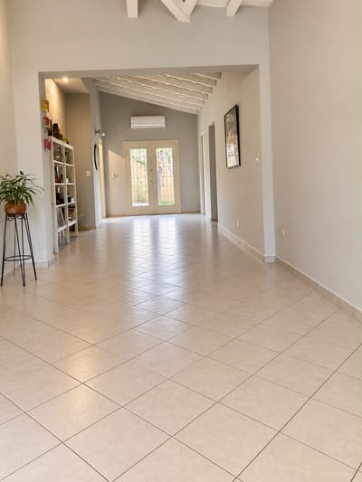 En alquiler casa de 3 dormitorios Barrio Jara