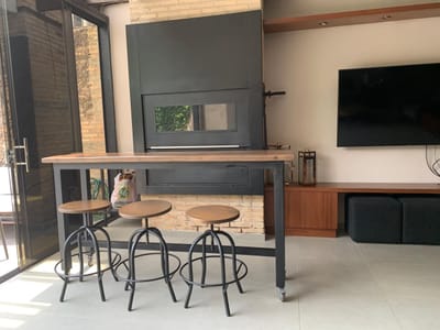 CASA DE 3 DORMITORIOS EN BARRIO JARA