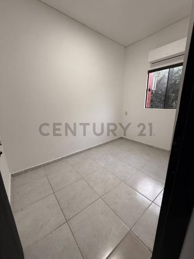 Dúplex en alquiler en Luque – 4° Barrio
