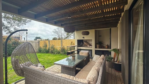 Huertas de los Horneros – Excelente Ubicación, con Pérgola Techada y Piscina | 3 Dormitorios