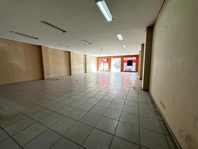 LOCAL COMERCIAL A PASOS DE AVDA. EUSEBIO AYALA