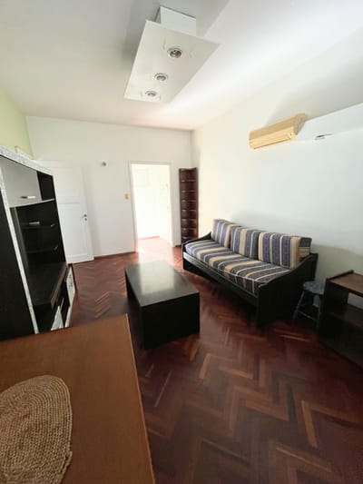 Apartamento de 2 dormitorios sobre 18 de Julio, Cordón