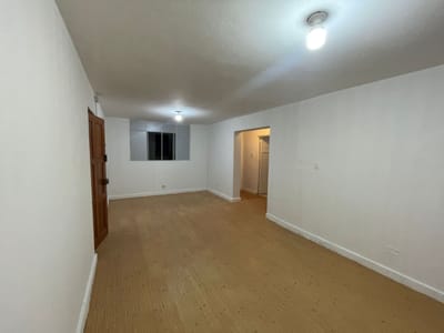 Oportunidad $$$ - 3 Dorm. 3er Piso SIN ASCENSOR y Frente a C. C. Risso!