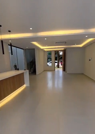 ALQUILO CASA PAREADA AMOBLADA ZONA CONMEBOL EN LUQUE