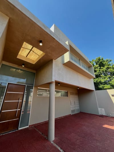 DUPLEX EN VENTA | LUQUE BARRIO VILLA ADELA 