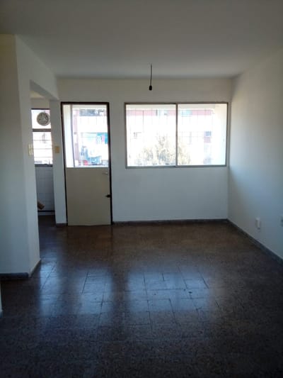 Alquiler apartamento 2 dormitorios. Al frente