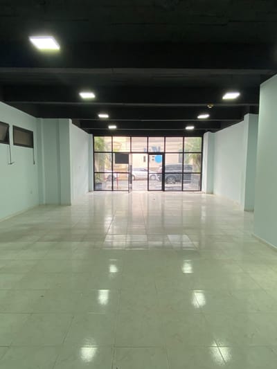 SALÓN COMERCIAL EN ALQUILER - ZONA Dante Alighieri - EDIFICIO REMBRANDT