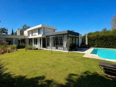 Espectacular casa en venta, 4 dormitorios, Nueva en el mercado!