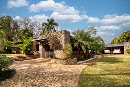 Casa Quinta con Depósito en Ypané