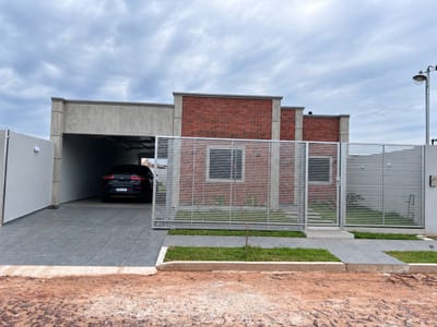 Casa Moderna Amoblada Ypane Ytororo 360m2 3 Dorm 4 Baños Quincho