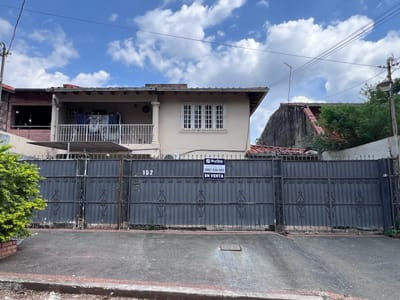 Casa 2 Plantas Venta Lambare Valle Apua II 360m2 280m2 3 Dorm Escritorio