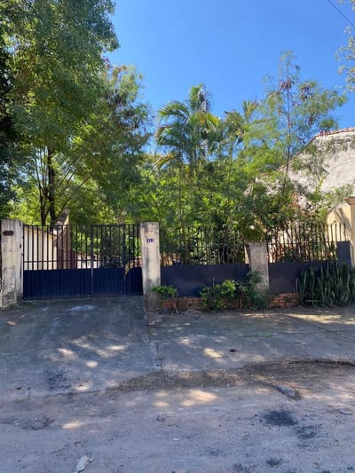 En Venta Terreno de 420 m2 - Zona Madame Lynch V211
