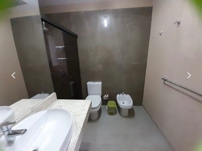ALQUILO CASA EN BARRIO LAS CARMELITAS