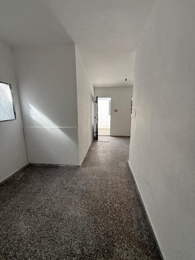 Grecia frente a TATA (CERRO) Apartamento a $12.300