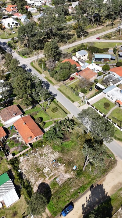 Venta terreno El Pinar sobre avenida