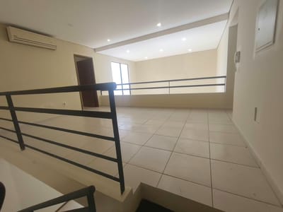 ALQUILO HERMOSO DUPLEX EN BARRIO LOS LAURELES