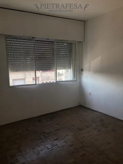 Casa en venta, 3 dormitorios, 2 baños. Dos plantas. Brazo Oriental.