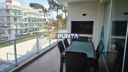 Apartamento de 2 dormitorios en venta Punta del Este