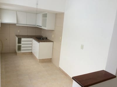 Alquiler Apartamento 1 Dormitorio Excelente Ubicación Y Seguridad Sin Gastos Comunes En Malvin