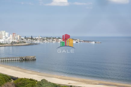 Departamento de 3 dormitorios en venta frente a Playa Mansa, Coral Tower