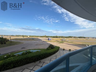 Apartamento en venta de 3 dormitorios en Punta del este , Playa brava ,