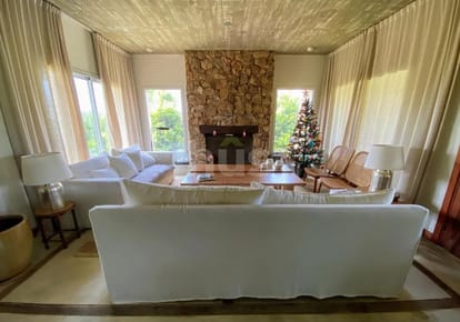Muy Linda Casa Con Renta en la Tahona