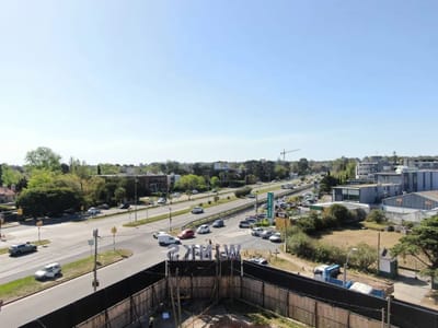 Apartamento en Venta c Cochera en av de Las Americas