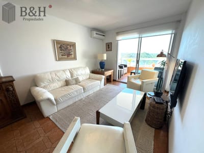 apartamento en venta zona shopping punta, 2 dormitorios y dependencia