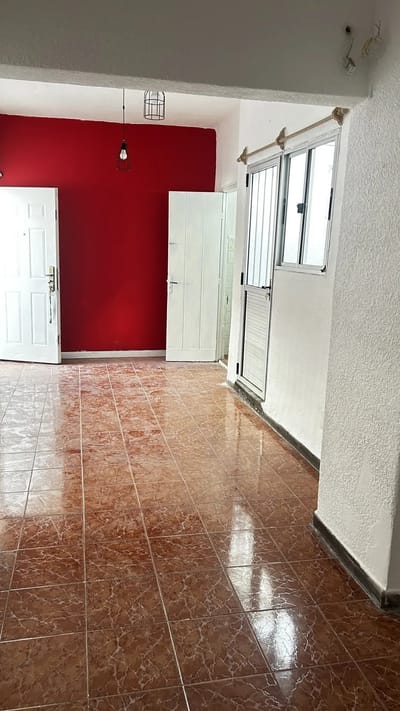 ALQUILER EN LA UNION DE 1 DORMITORIO, PH EN PLANTA BAJA INTERIOR, PATIO, SIN GASTOS COMUNES