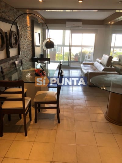 VENTA DE APARTAMENTO DE 1 DORMITORIO Y MEDIO EN AIDY GRILL PUNTA DEL ESTE