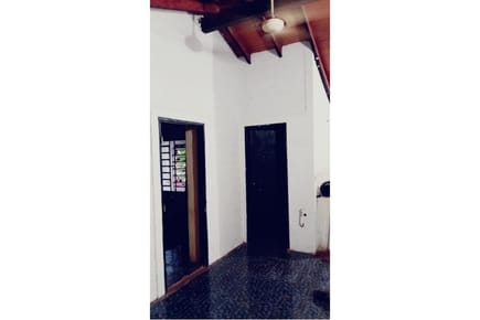 Casa en esquina OFERTA - ARROYO PORA