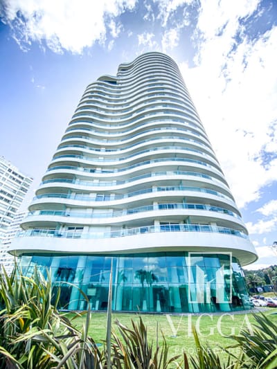 Departamento en venta dos dormitorios playa mansa Aquarela