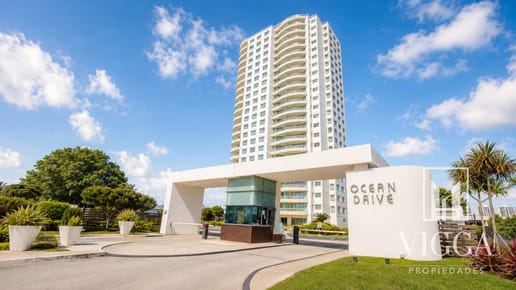 Departamento de tres dormitorios Ocean Drive Punta del Este