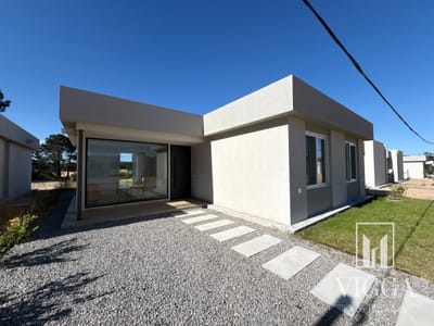 Casa en venta dos dormitorios Club del Lago