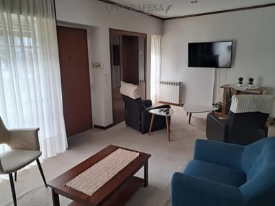 Casa en alquiler, 2 dormitorios, 1 baño, patio, garaje. Punta Carretas.